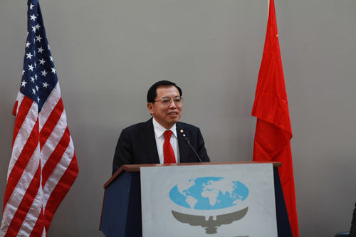TCL董事長李東生代表企業(yè)家在美國參議院大樓致詞