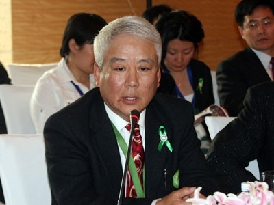 王若雄：企業(yè)需要點(diǎn)敬畏感