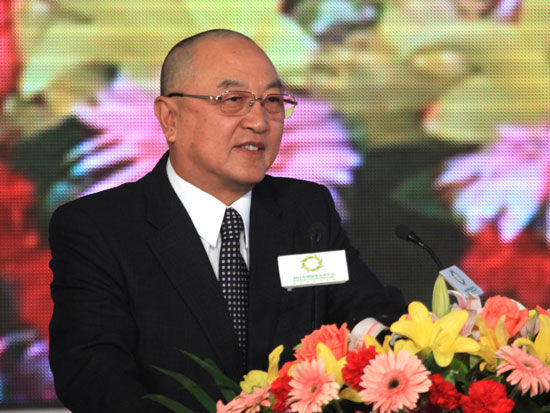 中國企業家俱樂部理事長、聯想控股有限公司董事長兼總裁、聯想集團董事局主席柳傳志發言(新浪財經 陳鑫 攝)