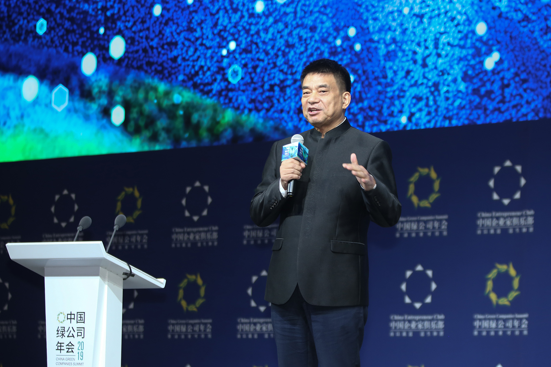 新希望集團董事長、中國民生銀行副董事長劉永好